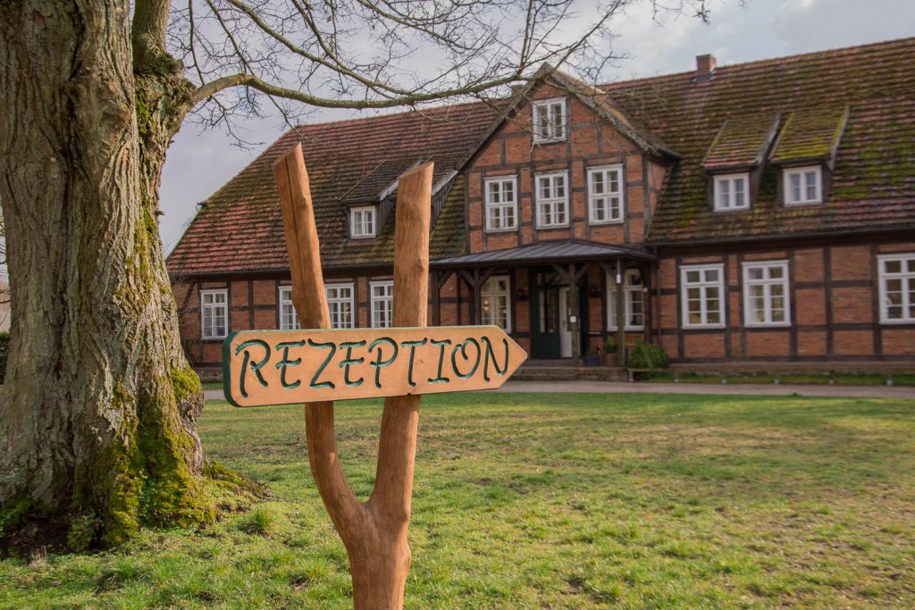 Gutshof Woldzegarten, Hotel Gutshof Woldzegarten, Müritz, Außenansicht, Rezeption