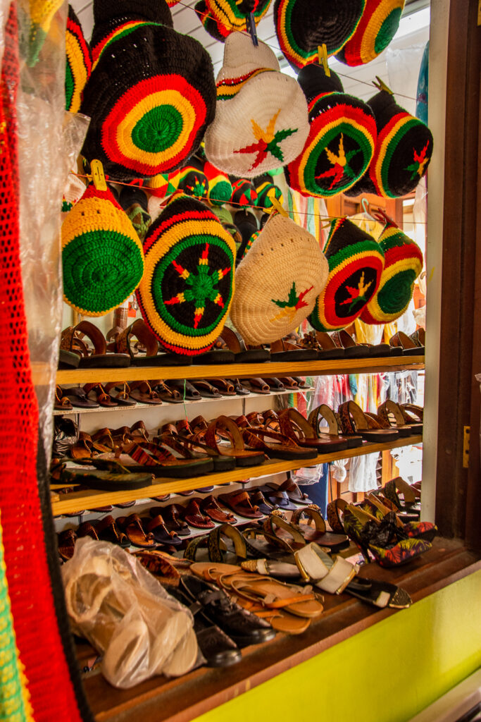 Grenada, Saint- George, Karibik, Straßenmarkt, Schuhe