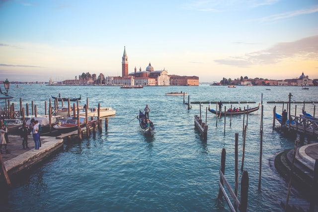 Italy_Venice_quero_di_San_ Trovaso_Boats