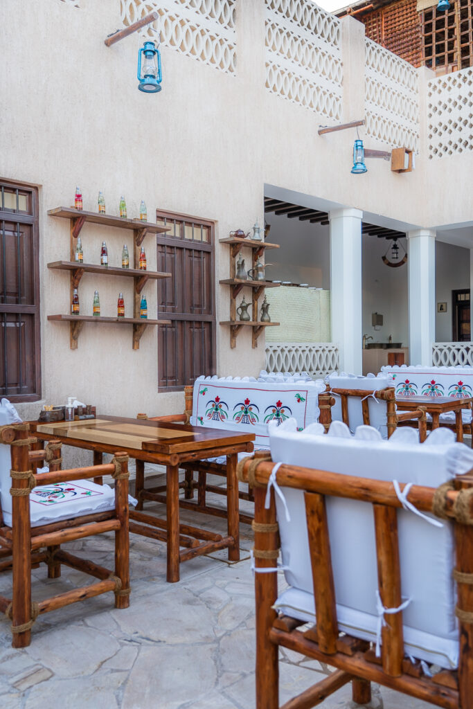 Dubai_Restaurant_AlKhayma_wood_White_tables_chairs